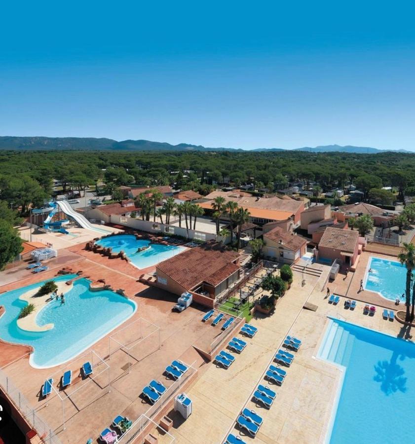 Camping Oasis Village Пюже-сюр-Аржан Екстер'єр фото